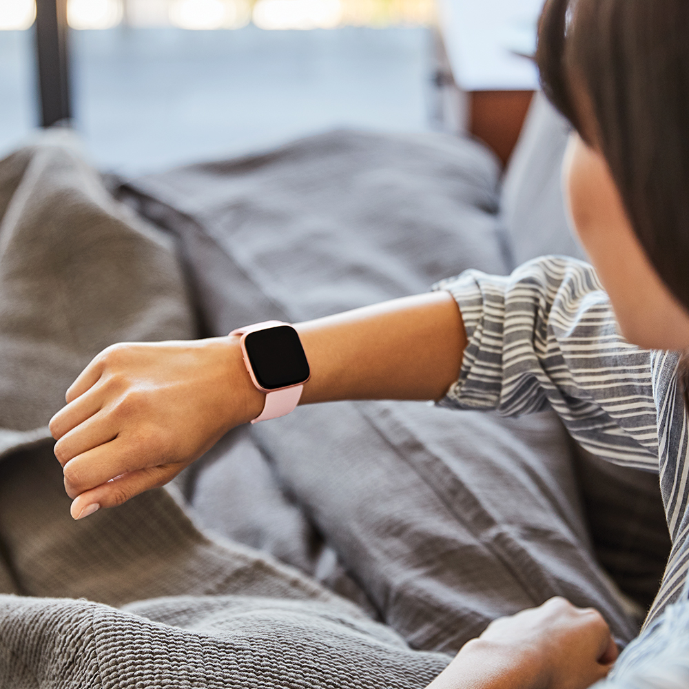 fitbit versa 2 petal copper rose