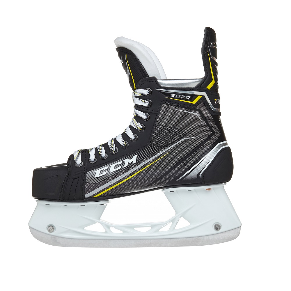 ccm 9070 senior skates