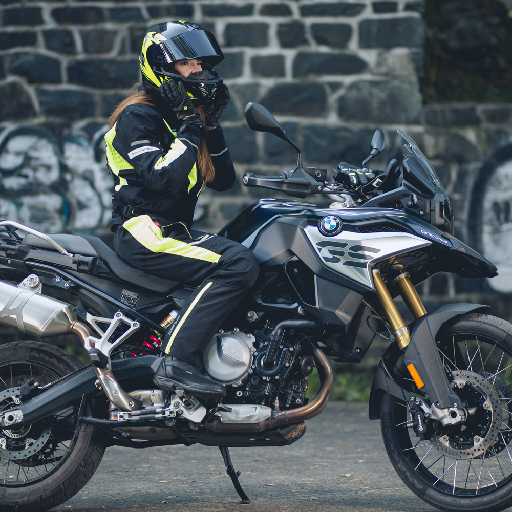 Flip-Up Motorcycle Helmet W-TEC Vexamo 
