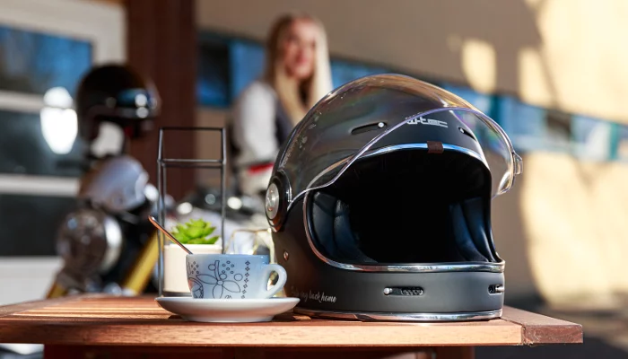 Café Racer Helmets W-TEC