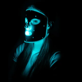 Rechargeable Silicone LED Light Therapy Mask inSPORTline Santorina