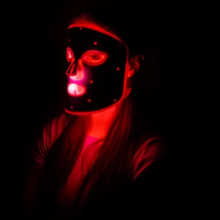 Rechargeable Silicone LED Light Therapy Mask inSPORTline Santorina