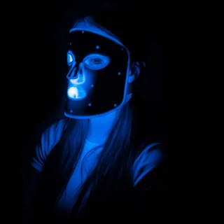 Rechargeable Silicone LED Light Therapy Mask inSPORTline Santorina