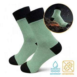 Waterproof Bamboo Socks inSPORTline Pantana AG+ Antibacterial - Green
