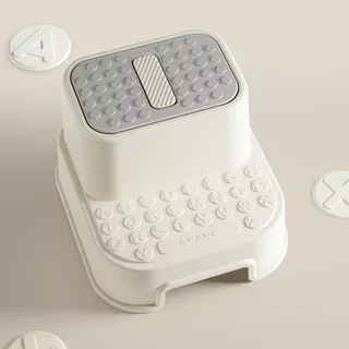 Children’s Step Stool inSPORTline Olbino - Brown
