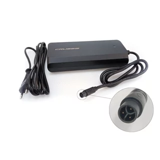 Charger Crussis 4A