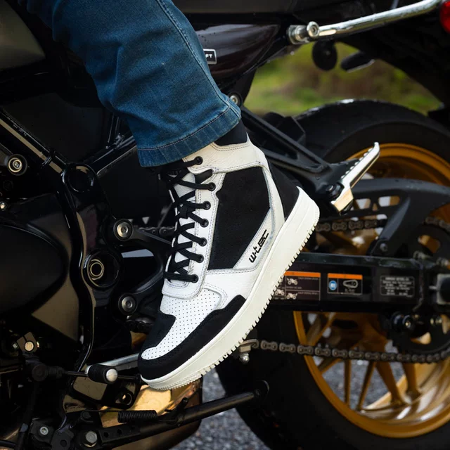 Motorcycle Boots W-TEC Bastige - Black-White