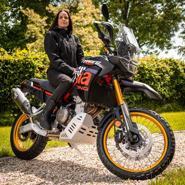 Women’s Motorcycle Boots W-TEC Moanna - černo-červená