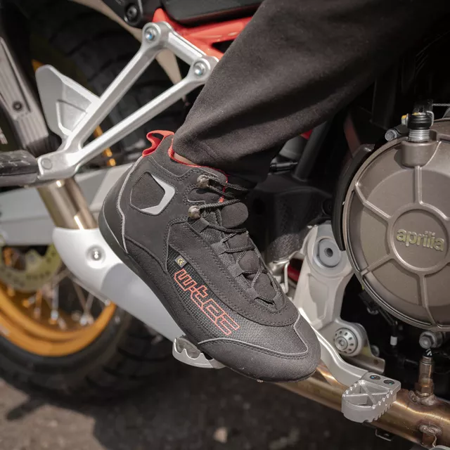 Women’s Motorcycle Shoes W-TEC Dinvara - Black-Red