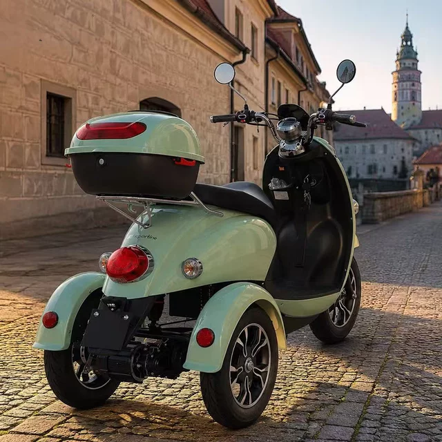 Electric Three-Wheel Scooter inSPORTline Tarra • 25 km/h • Up to 45 km Range • No Driver’s License Required
