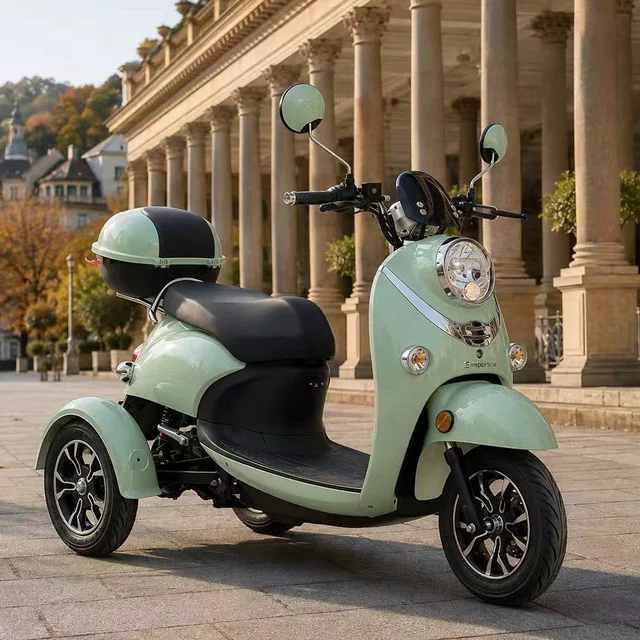 Electric Three-Wheel Scooter inSPORTline Tarra • 25 km/h • Up to 45 km Range • No Driver’s License Required