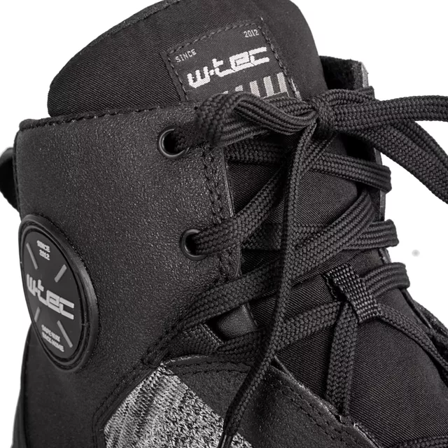 Motorcycle Shoes W-TEC Garavit - Black